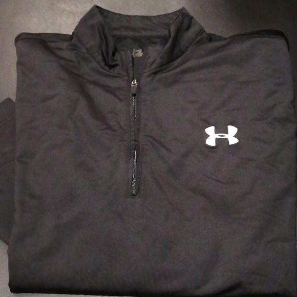 Under armour long shirts - Picture 1 of 3